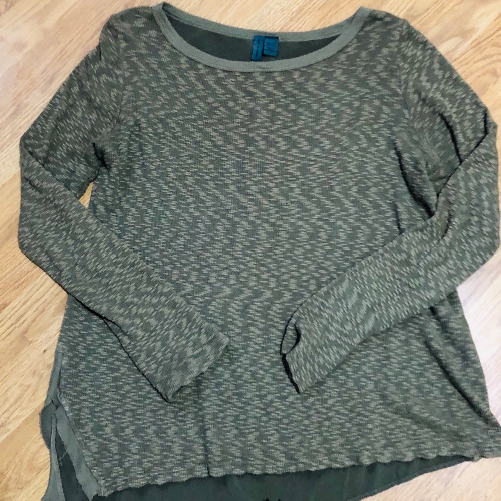 💋3/$15 Anthropologie • Left Of Center •Small •GUC